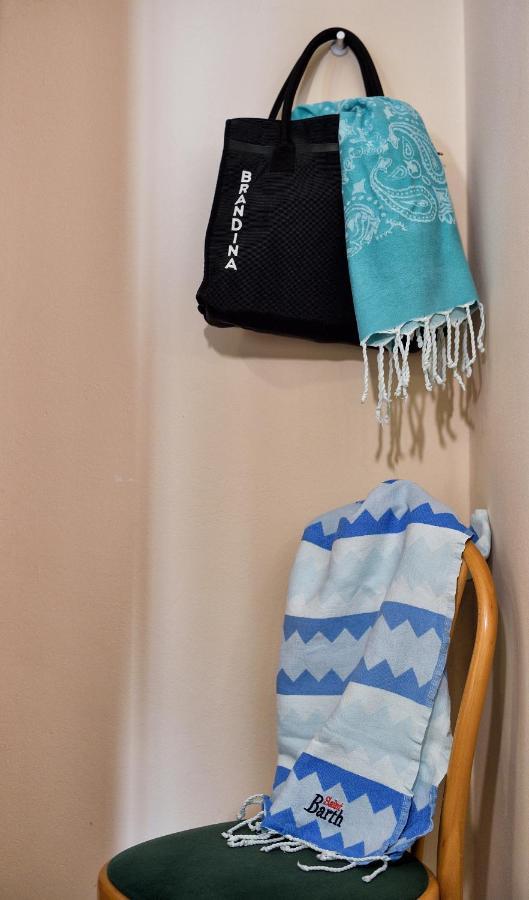 Hotel Oltremar B&B Cattolica Bagian luar foto