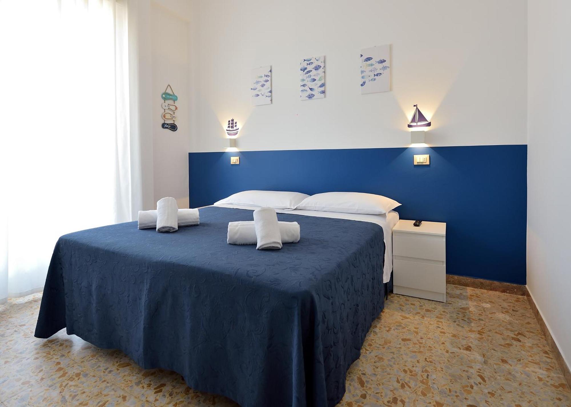 Hotel Oltremar B&B Cattolica Bagian luar foto